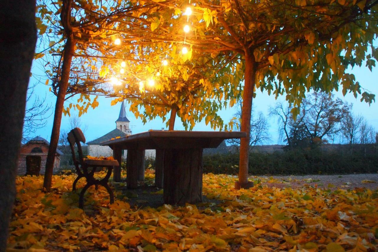 Le Couvent De Neuviale Bed & Breakfast Parisot  Eksteriør bilde